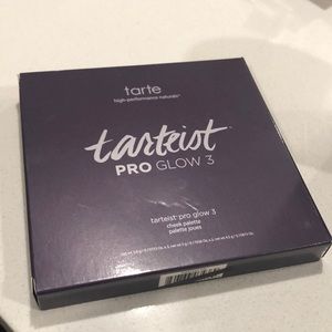 Tartiest PRO Glow Highlight & Contour Palette